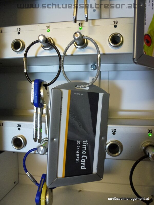 97578590edbc99c9e07cfeb2c1da03c9